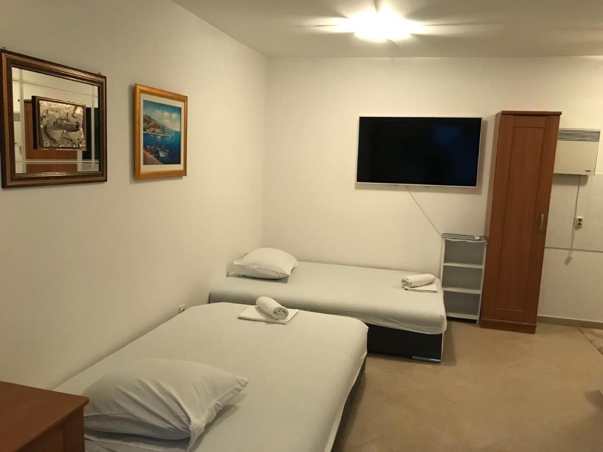 Jurisic Apartments Novaglia Esterno foto